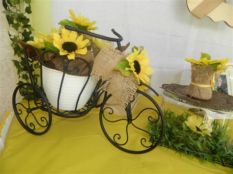 Sunflower Birthday Party Ideas | Photo 14 of 34 | Catch My Party