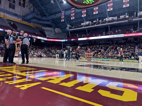 University of Minnesota Women's Basketball Tipped Off To Celebrate ...