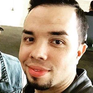 Alex Zurdo - Age, Family, Bio | Famous Birthdays