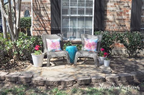 A Stylish & Useful DIY Front Yard Patio!