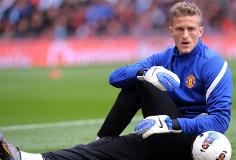 Manchester United goalkeeper Anders Lindegaard - Goal.com