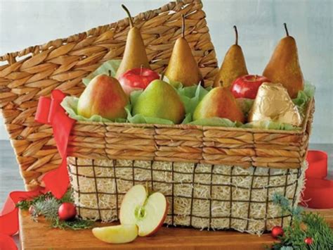 Harry & David Holiday Fruit Gift Basket Only $29.99 Shipped | Great Gift Idea