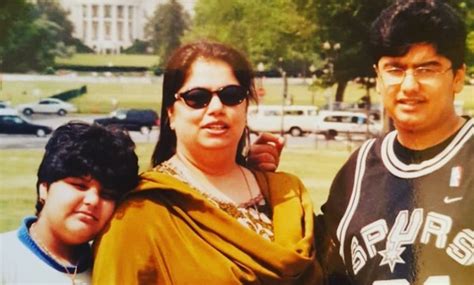 Arjun Kapoor and Anshula Kapoor pens emotional post for late mother ...