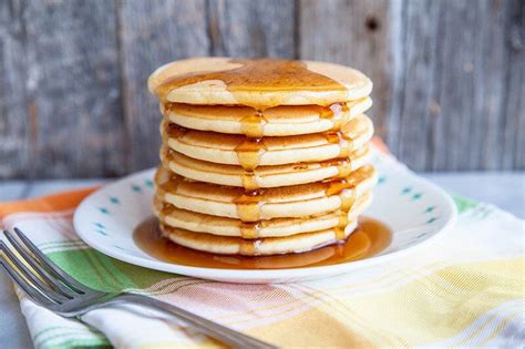 How to Make Bisquick® Pancakes (biscuit mix pancakes) - The Kitchen Magpie