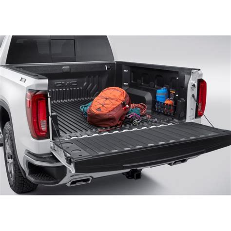 2019-2020 GMC Sierra 1500 Bed Liner, Gmc Logo 84648944 | OEPartsQuick