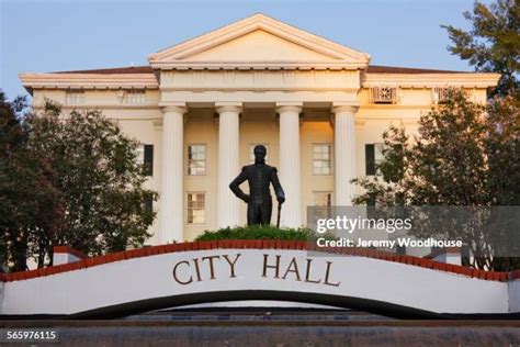 Jackson City Hall Photos and Premium High Res Pictures - Getty Images