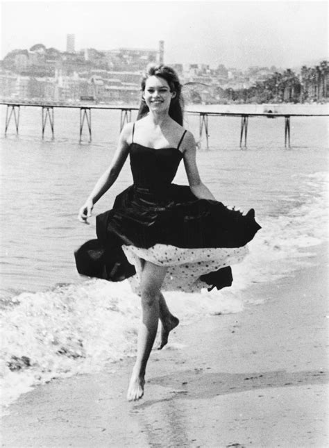 Brigitte Bardot's Best Bombshell Moments at the Cannes Film Festival ...