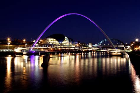 Newcastle gateshead at night by GailJohnson on DeviantArt