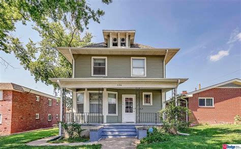 1907 Craftsman Foursquare Under Contract in Omaha, Nebraska - OldHouses.com