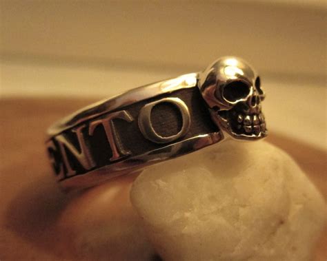 Memento Mori Skull Ring 3