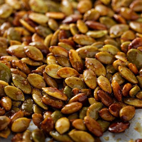 Roasted spiced pumpkin seeds recipe - Farm to Jar Food