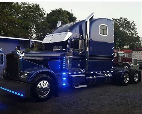 Freightliner classic light show | Big rig trucks, Trucks