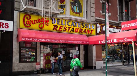 New York City's Legendary Carnegie Deli Is Reopening With 1950s Menu ...