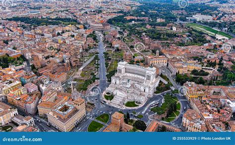 Altar of the Fatherland by Piazza Venezia and Colosseum in Rome, Italy Stock Image - Image of ...