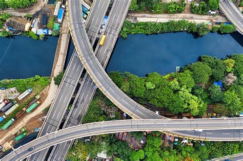 Premium Photo | Aerial view of a bridge over a river photo