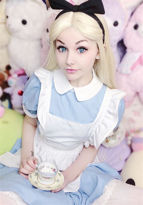 alice in wonderland | Tumblr | Alice cosplay, Disney cosplay, Alice in wonderland costume