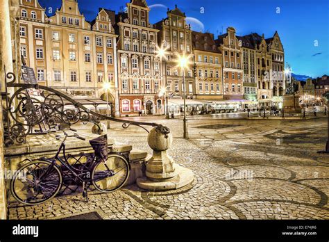 Wroclaw Old Town in the evening Stock Photo - Alamy