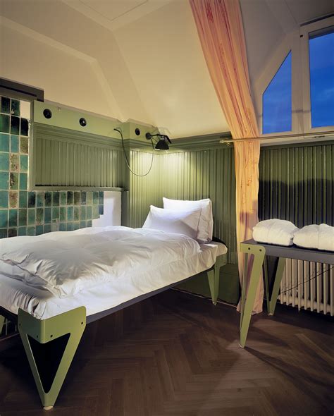 1 star room by Christoph Seyferth, Lloyd Hotel & Cultural Embassy, Amsterdam, photo: Rob 't Hart ...