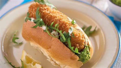 Posh fish finger sandwich with COLMAN'S tartare sauce – recipe | Unilever Food Solutions UK