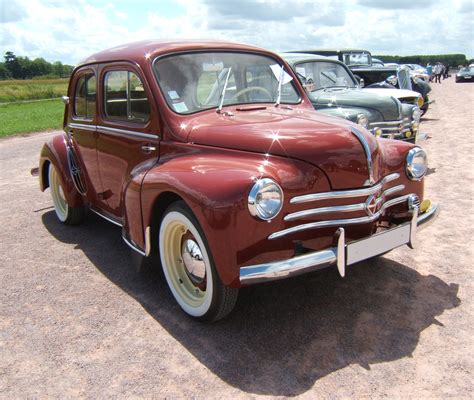 1953 Renault 4CV - Information and photos - MOMENTcar