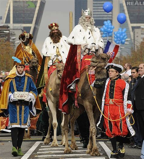 Desfile De Los Reyes Magos En España - Picture-Ideas