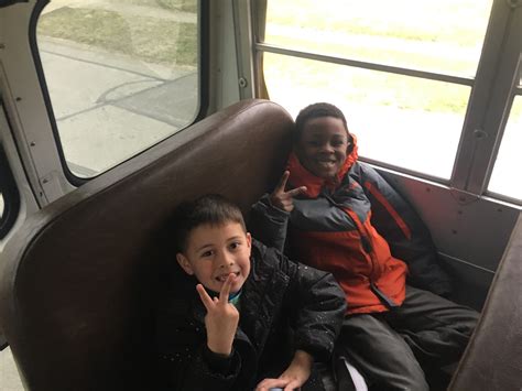 Kindergarten takes a field trip! - Moore Elementary School