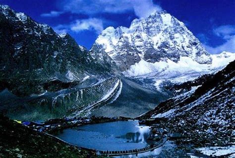 Manimahesh Kailash Peak | Holiday destinations in india, Relaxing travel, Tour packages