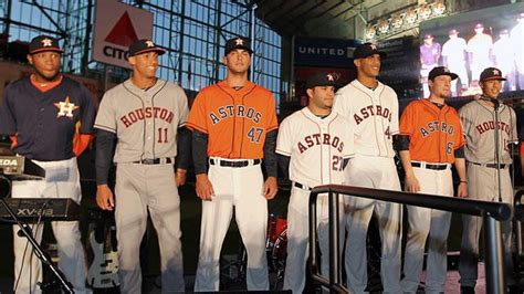 Astros return to orange with new uniforms