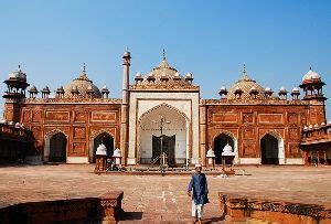 Moti Masjid, Agra | Moti Masjid in Agra Fort | Indian Holiday