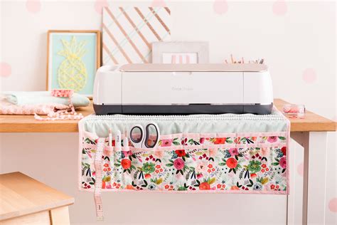 Cricut Maker Deals: The Best Prices On the Machine AND Bundles!