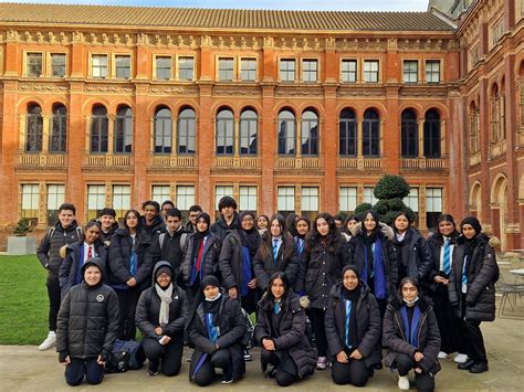 Victoria & Albert Museum Trip - News - Loxford School