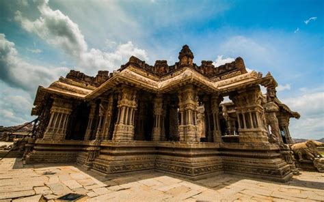 Musical Pillars at Hampi's Vijaya Vittala Temple - Musical Pillars at ...