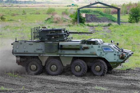 UkrOboronProm receives Ukrainian Army order for 75 BTR-4 combat ...