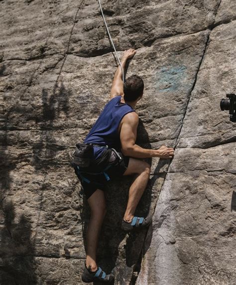 Essential Rock Climbing Techniques for Savvy Mountaineers - Savvy Mountaineer