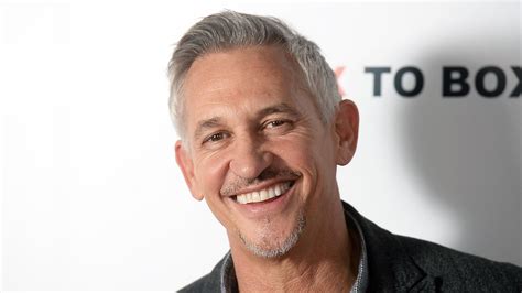 Gary Lineker 'volunteers to cut £1.75m BBC salary' | Flipboard