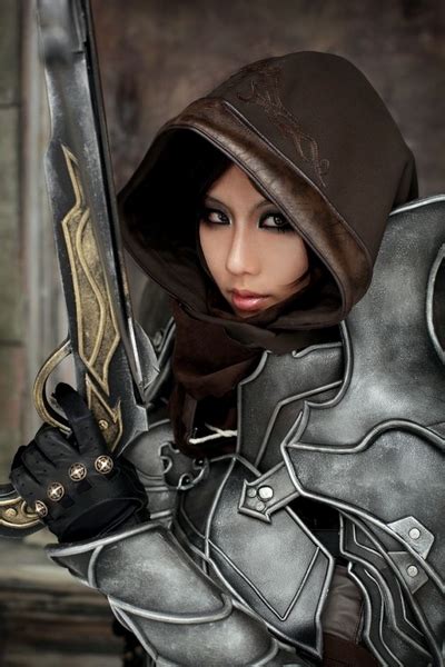 Beauty Re-Rendered: Diablo 3 Demon Hunter Cosplay by Tasha