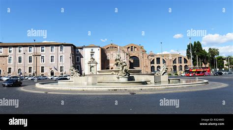 Piazza della Repubblica in Rome Stock Photo - Alamy