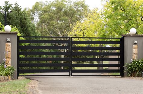 HOA Gates - Western Door and Gate