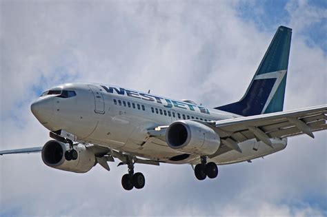 C-GWSB: WestJet Boeing 737-600 (With This Canadian Airline Since '05)