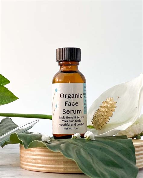 Organic Face Serum - Suzy Homemaker