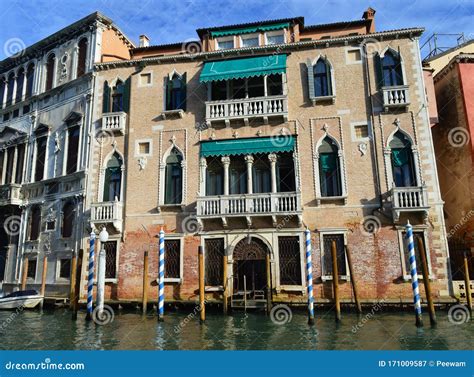 Typical Venetian Gothic Architecture, Venice, Italy Stock Image - Image of italy, gothic: 171009587