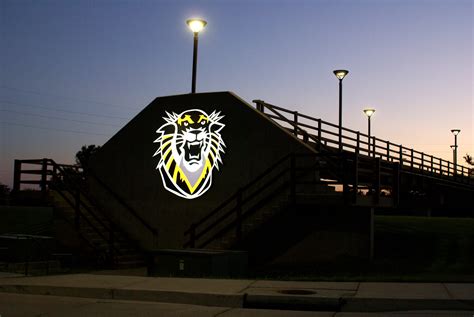 ‘Tigerizing’ the campus continues at FHSU - Fort Hays State University (FHSU)