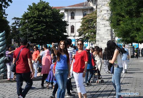 Istanbul draws record number of foreign tourists - Xinhua | English.news.cn