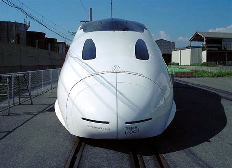 Shinkansen Serie 800 Hochgeschwindigkeitszug auf Kyushu in Japan