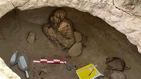 Mummy Peru: Remains at least 800 years old found by archeologists near Lima - ABC7 San Francisco