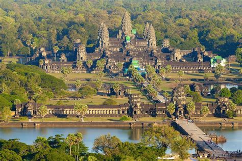 Angkor Wat Travel Information - Map, Location, History, Tours, Tickets