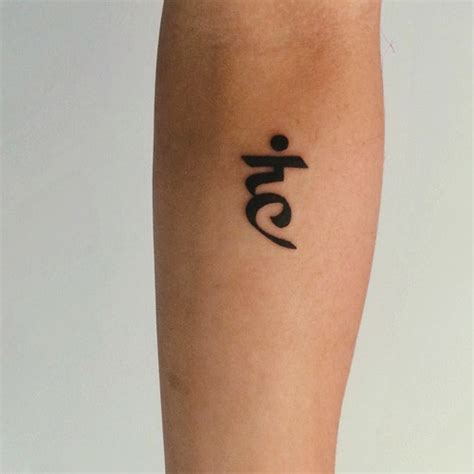 Nia Lovelis Vishuddha Chakra Forearm Tattoo | Steal Her Style