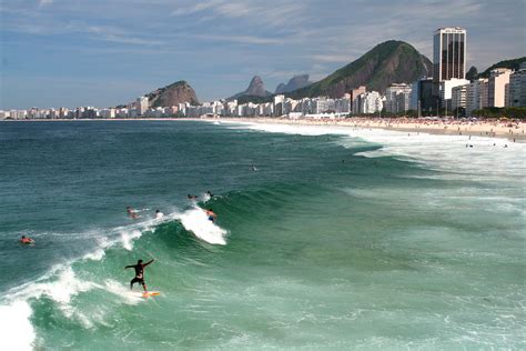 Surf em Copacabana - Rio de Janeiro #CLAUDIOperambulando | Flickr