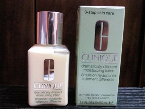 .: Review: Clinique Dramatically Different Moisturizing Lotion