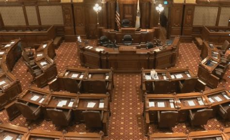 A recap of the first day of Illinois General Assembly spring session | KHQA